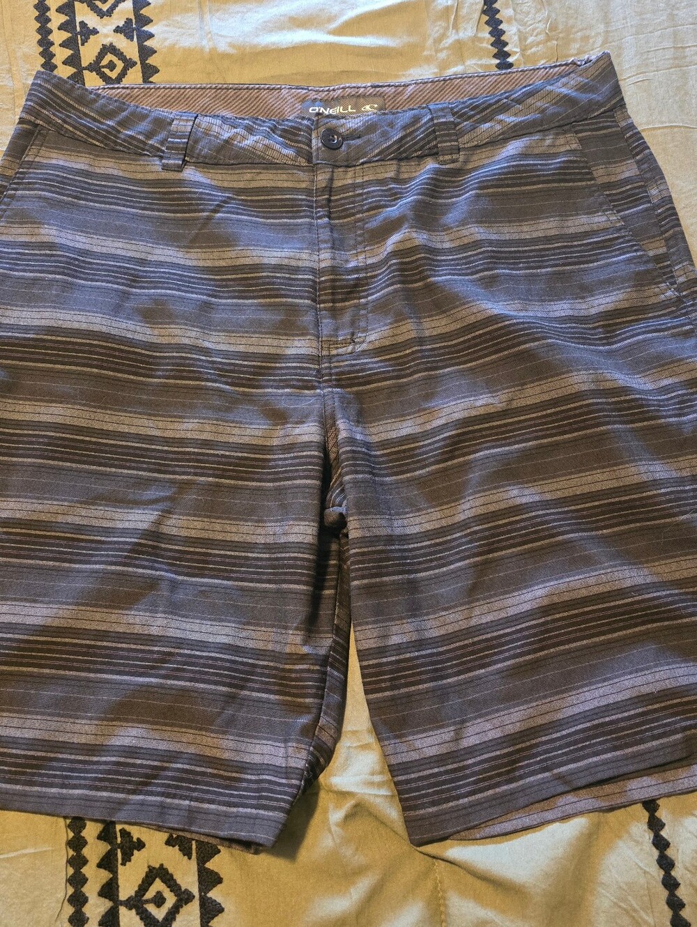 O'Neill Men's Black and Gray Striped Flat Front Shorts